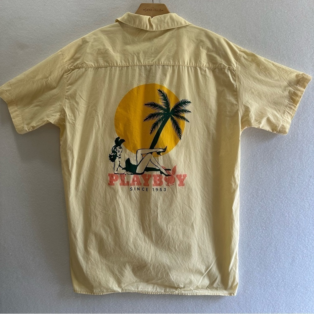 Playboy Men's Large Button Front Short Sleeve Shirt Yellow Retro READ